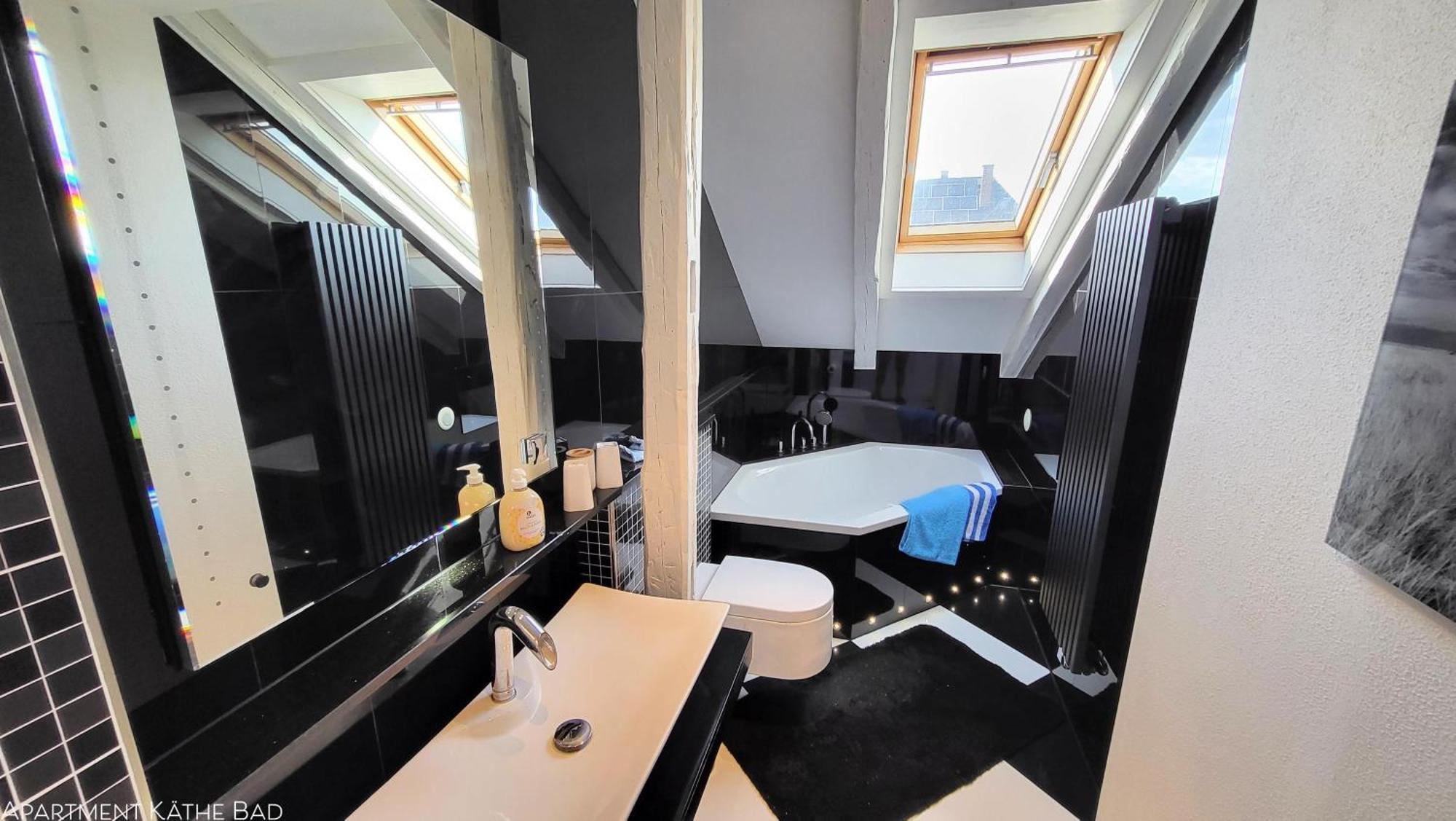 Apartments Am Saalebogen Mit Gartenterrasse, Grillkamin, Freie Parkplaetze Rudolstadt Eksteriør billede